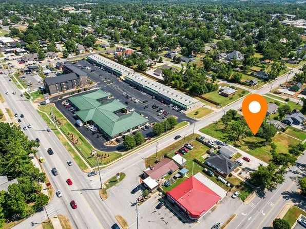 808 W Central Ave #47-48-49, Bentonville, AR 72712