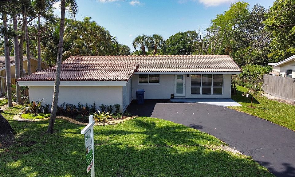 1st image of 316 NW 30th Ct