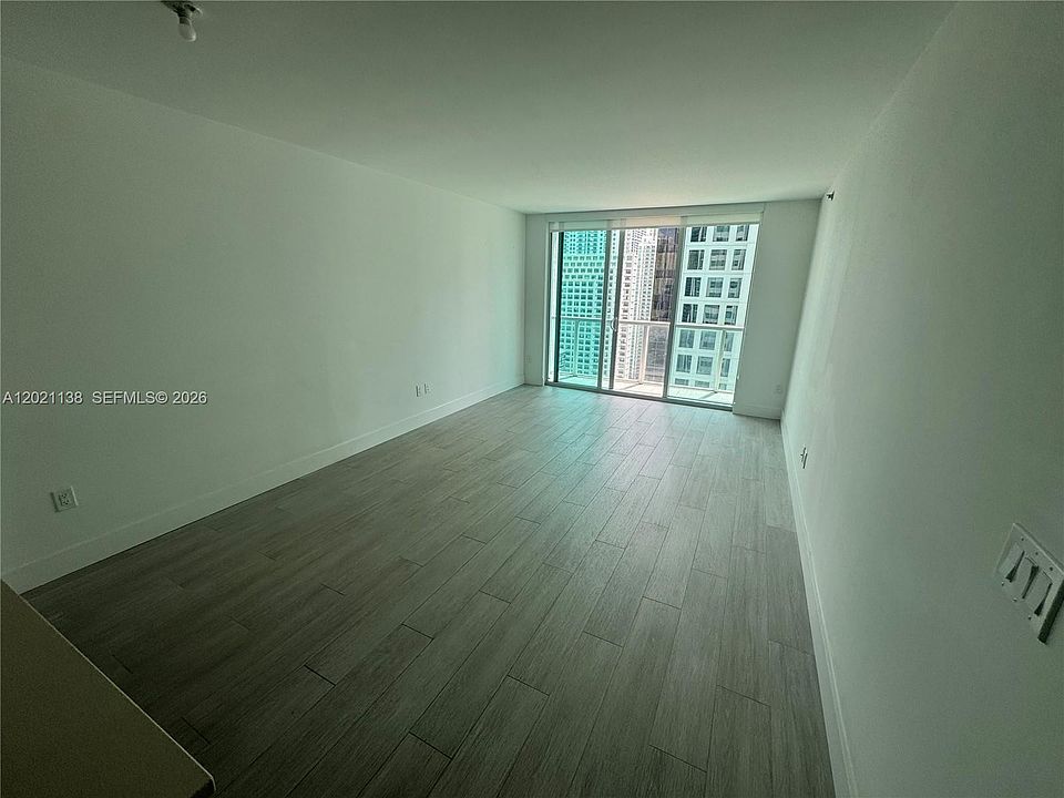 1st image of 500 Brickell Ave APT 3204