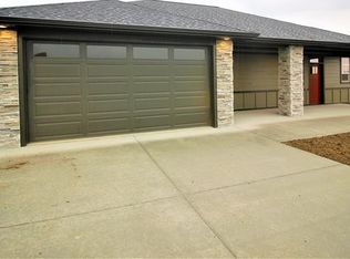 2608 Strapper Ln, Billings, MT 59105