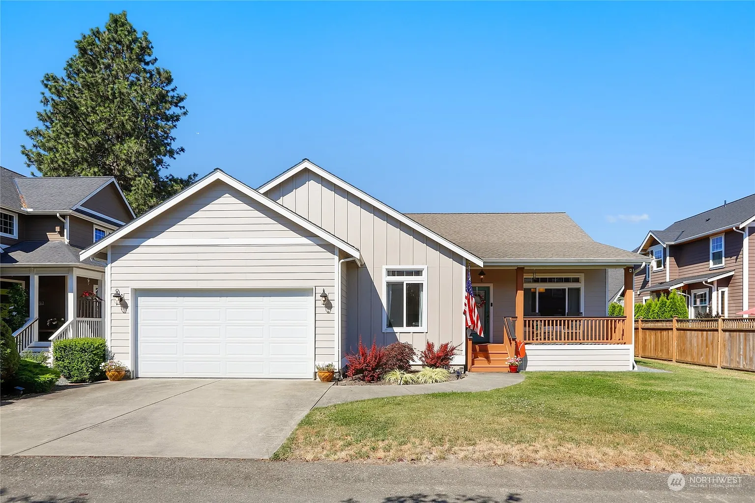 203 Dalan Place photo 1