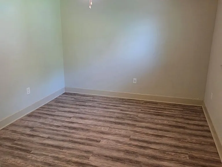 1757 Southland Ct — Photo 4