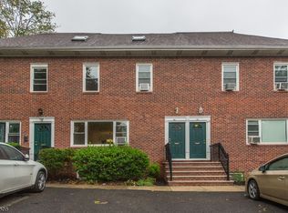 552A Cedar Ave, Woodbridge, NJ 07095