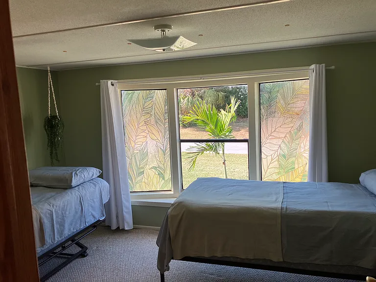 Secondary bedroom