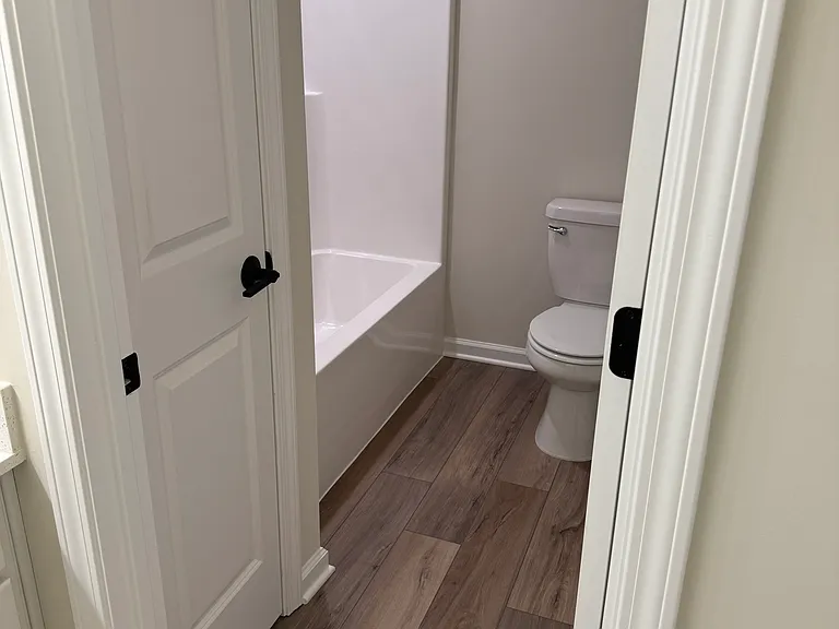 7304 Selah Ln — Photo 26