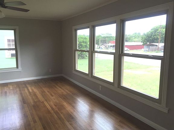 4th image of 808 Avenue C