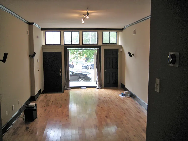 1028 Hollins St — Photo 5