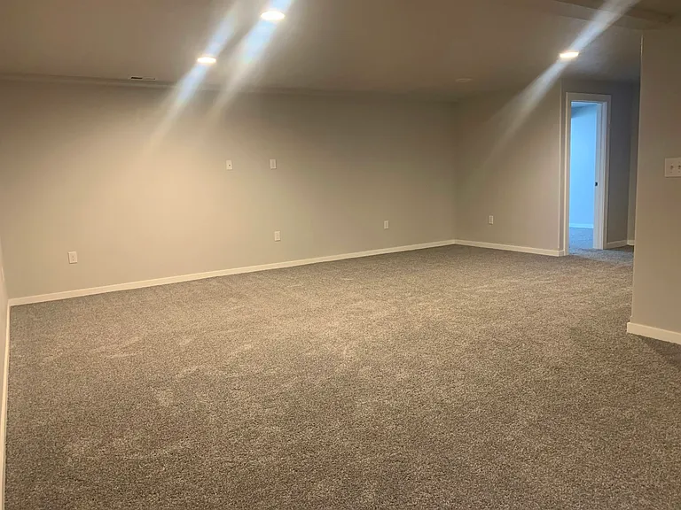 14308 E 31st Ln — Photo 12