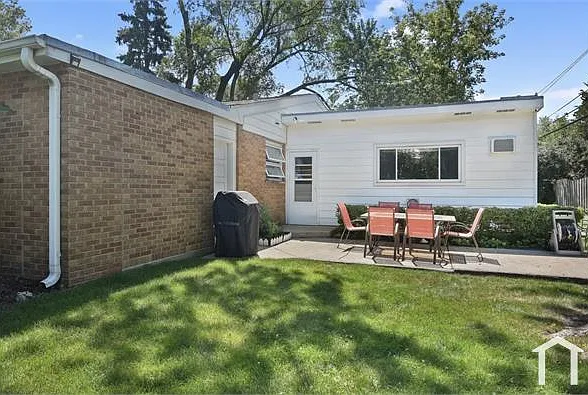 558 Mallard Ln — Photo 25