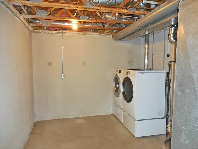 4314 Hillside Dr — Photo 25