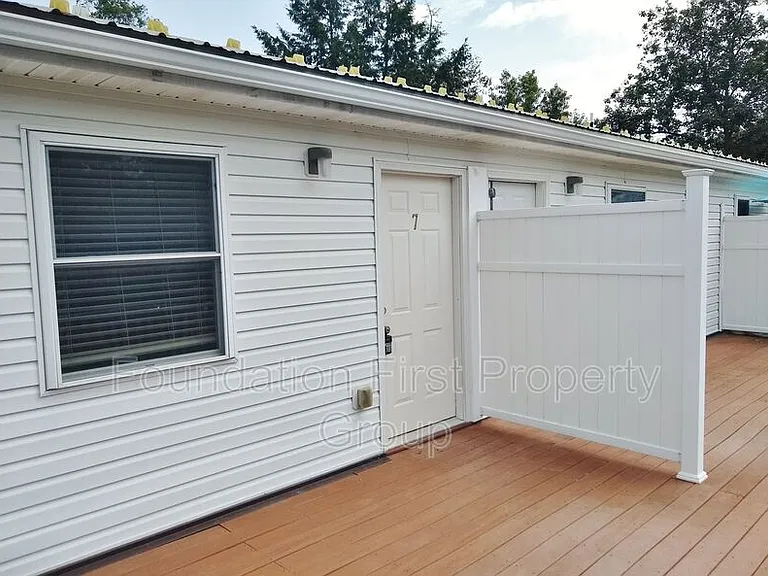 1495 Fairfield Rd #7 — Photo 23