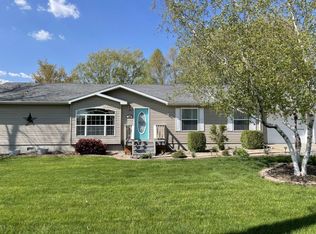 905 W Nishna Rd, Shenandoah, IA 51601
