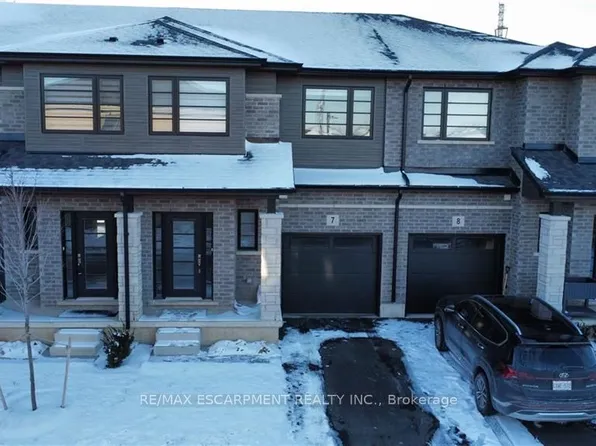520 Grey St, Brantford, ON