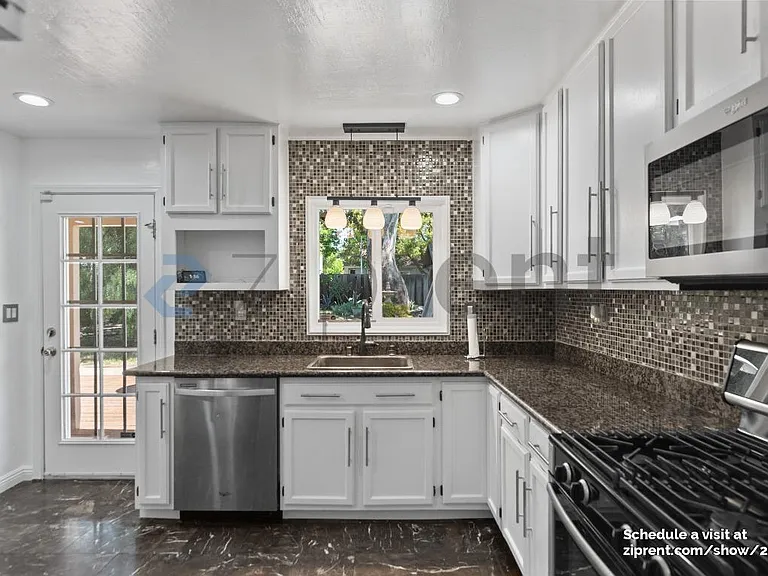 1580 Placer Dr — Photo 14
