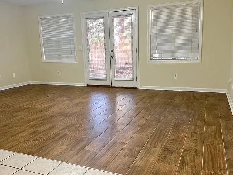 178 Commons Dr — Photo 3
