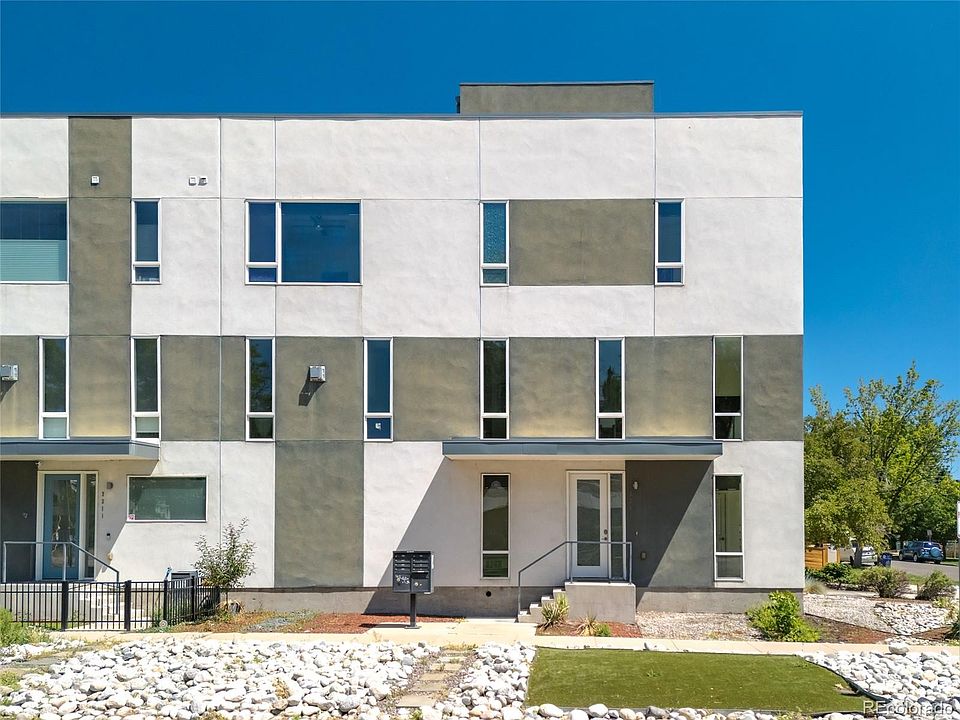 1st image of 3207 W 17th Avenue