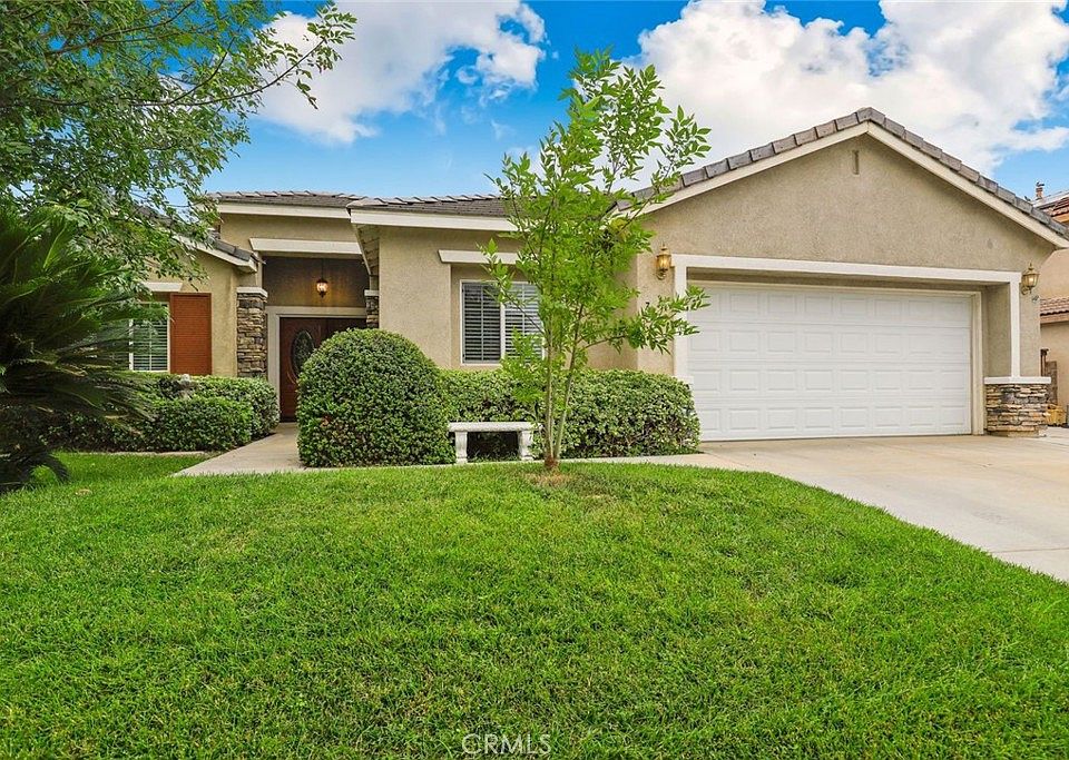 1st image of 771 Shiraz Dr