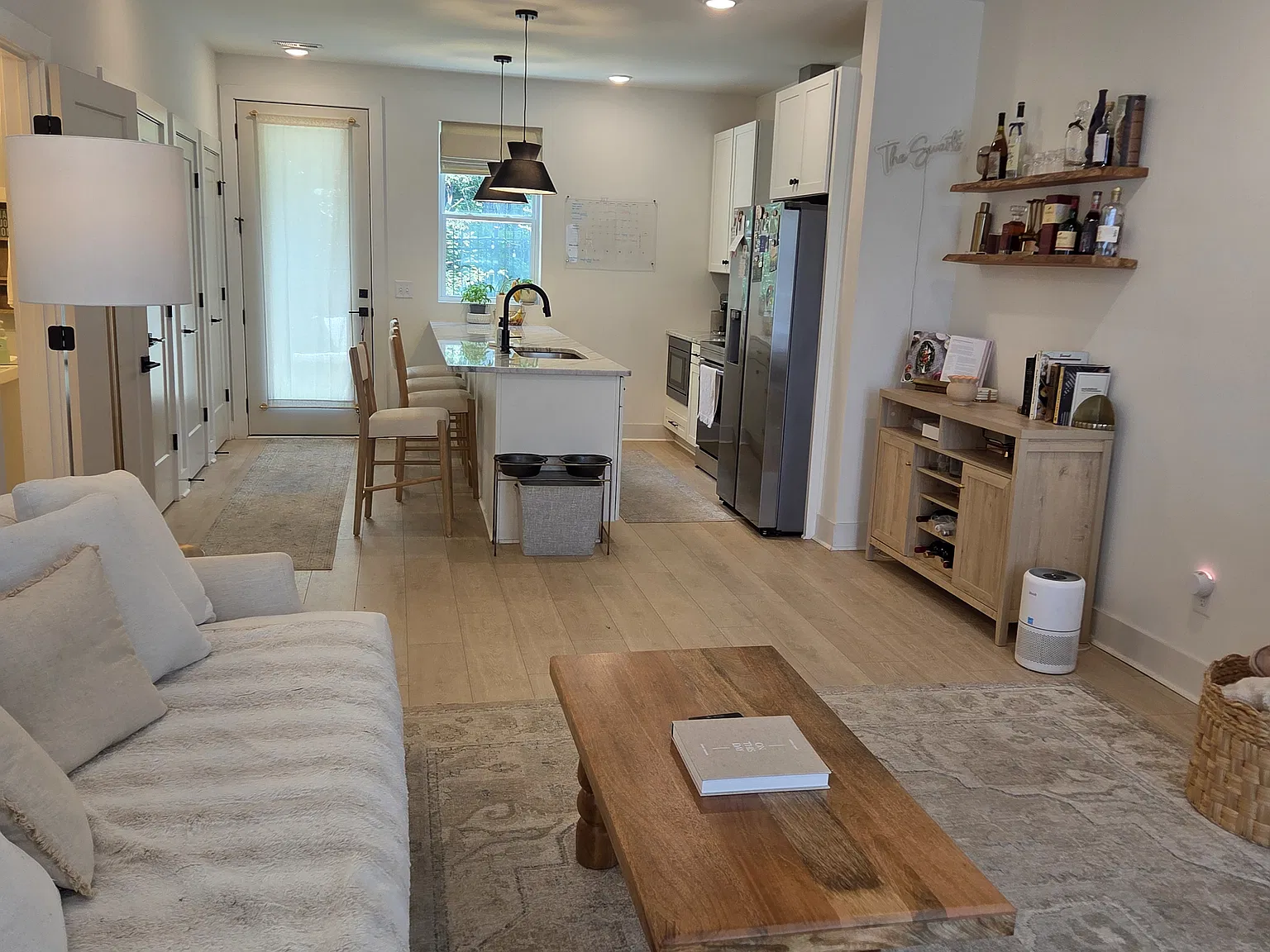 3 bed, 2.5 bath, 1782 sqft, $1,999 — Photo 4