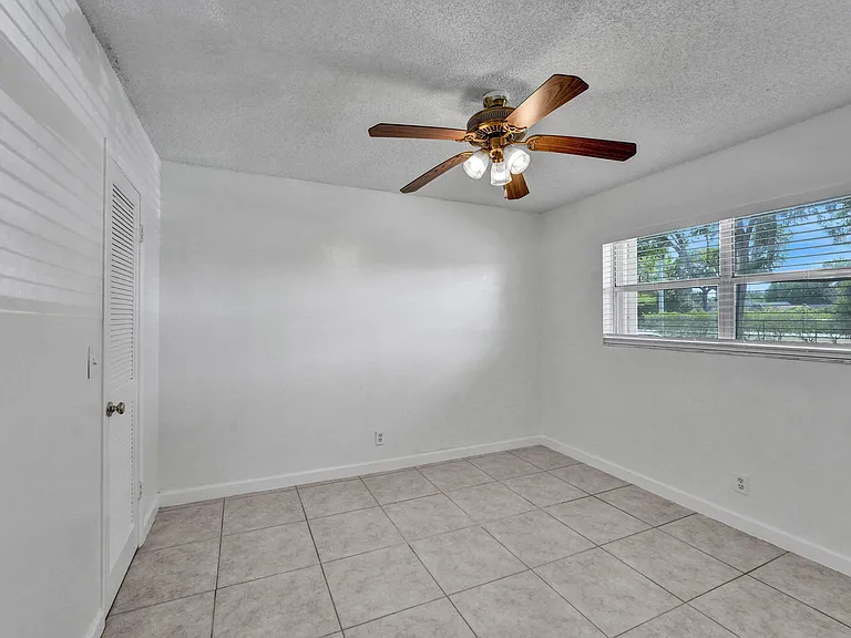 600 SE 2nd Ave #K2 — Photo 14