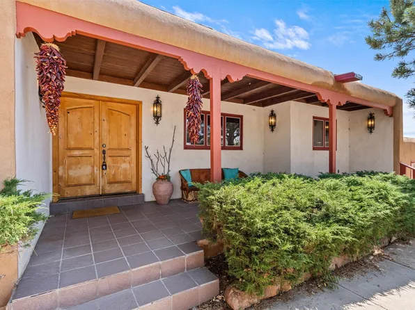 1417 Miracerros Ln S, Santa Fe, NM 87505