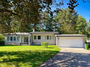 32 Donna Ct, Toronto, ON M2M 2C8