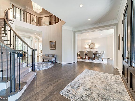 2nd image of 11108 Corobon Ln