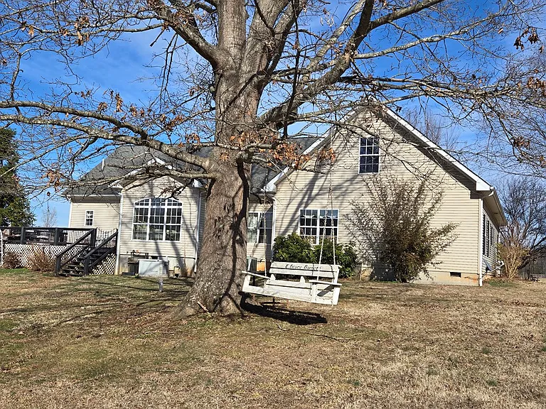 8198 Francisco Rd — Photo 20