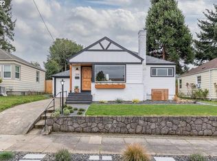5514 NE Couch St, Portland, OR 97213