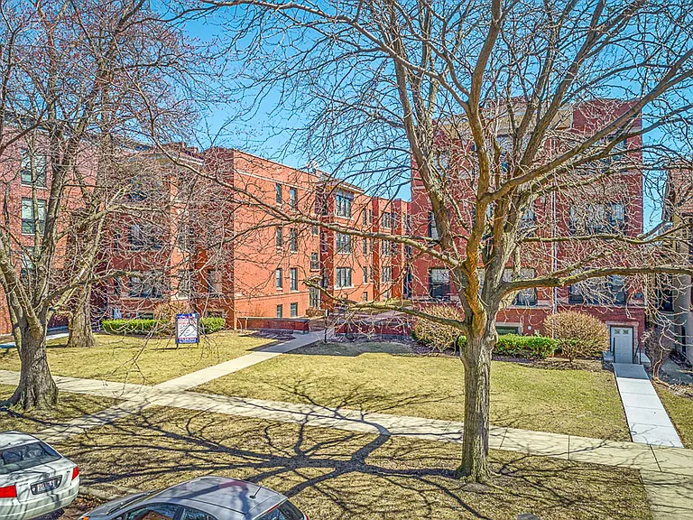 3925-33 N. Keeler — Photo 5