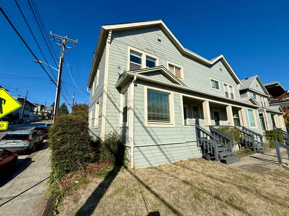 552 Ward St #L, Seattle, WA 98109