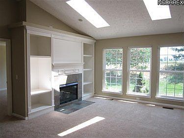 4th image of 375 Clearbrook Dr