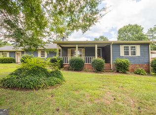 688 Emerald Forest Cir, Lawrenceville, GA 30044