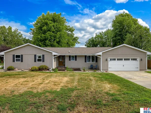 1010 Clay St, Fort Calhoun, NE 68023