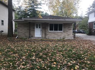 22903 Hayes Rd, Eastpointe, MI 48021