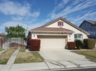 547 Albrecht St, Manteca, CA 95337
