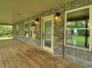 295 Beavers Farm Rd, Mineral Bluff, GA 30559