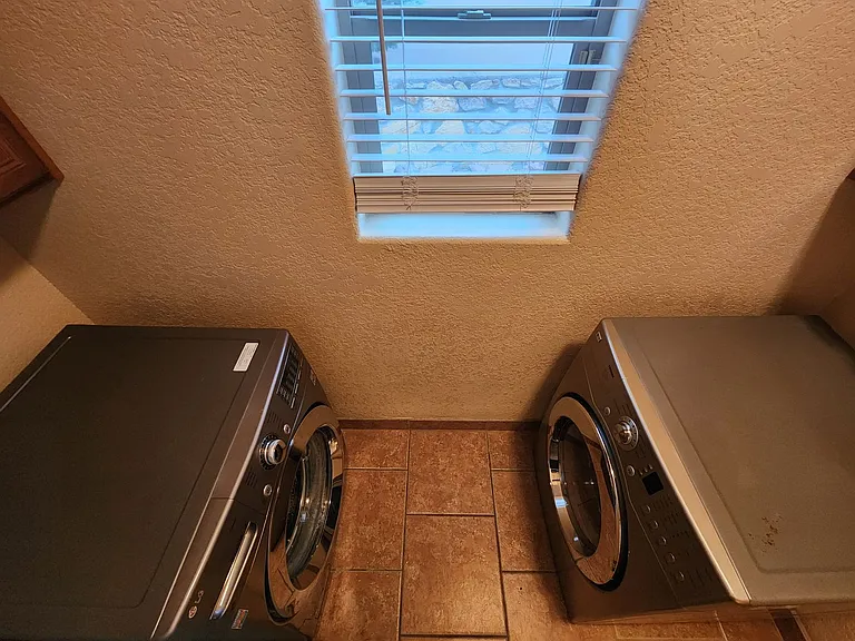 2105 San Patricio Loop — Photo 39