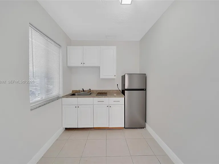 7555 SW 28th Street Rd #B — Photo 2