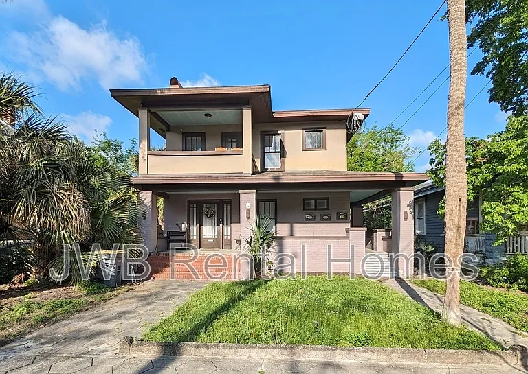 1914 Silver St — Photo 1