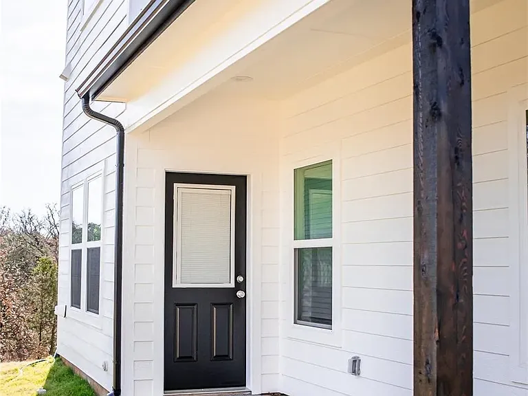1116 S Tone Ave — Photo 22