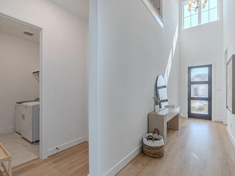 7142 Carriage Light Dr — Photo 31