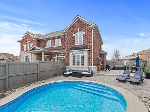 67 Hidden Lake Trl, Halton Hills, ON L7G 0K6