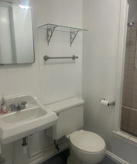 646 Coolidge St #2 — Photo 8