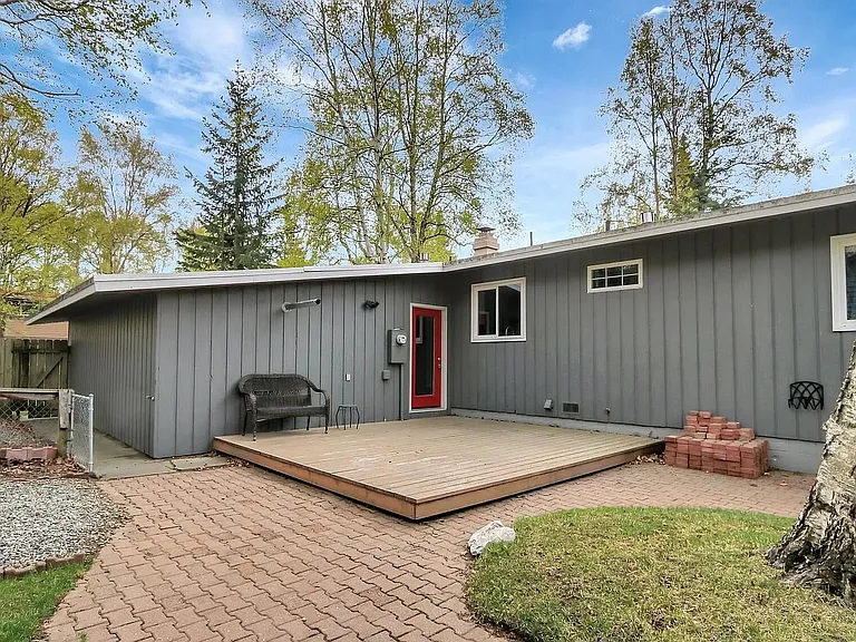 13136 Cape Cir — Photo 10