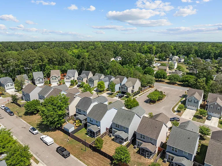 8988 Cat Tail Pond Rd — Photo 47