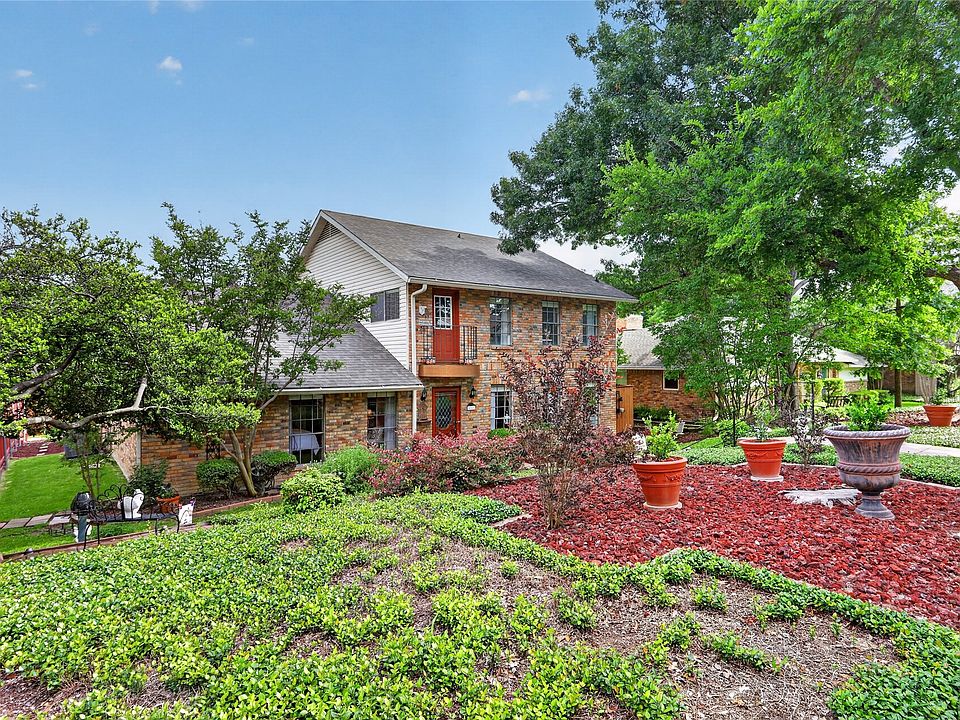 1st image of 8261 Club Meadows Dr
