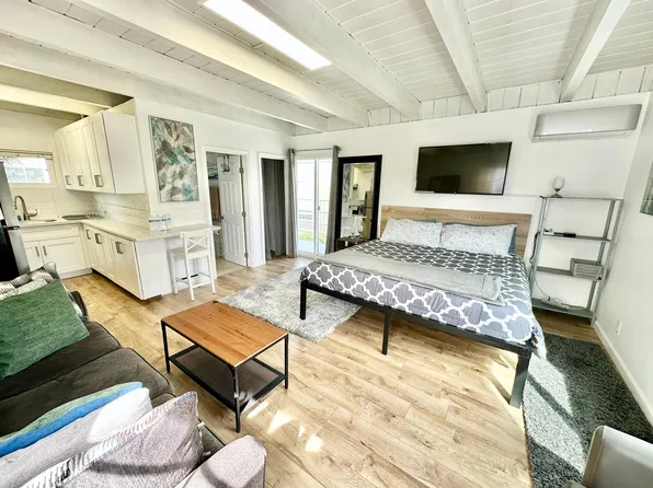 3769 Riviera Dr APT B, San Diego, CA 92109
