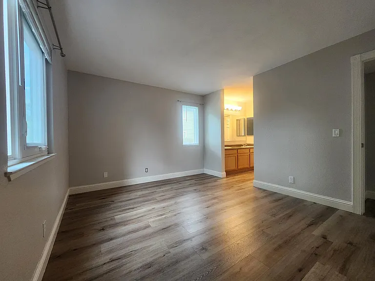 555 Patriot Blvd #217 — Photo 7