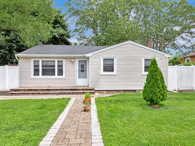 141 Smithtown Polk Boulevard, Centereach, NY, 11720