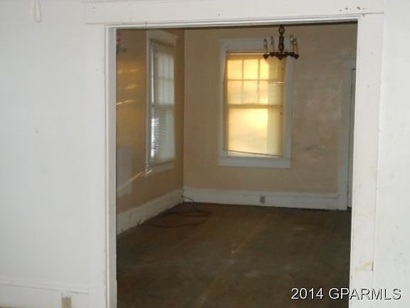 4th image of 221 Kingold Blvd
